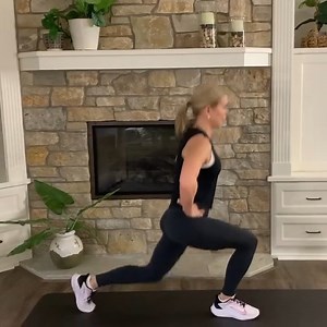 ✨𝐍𝐄𝗪✨ TOTAL BODY BODYWEIGHT AMRAP WORKOUT!! ⁣⁣⁣_________________________________⁣⁣⁣⁣⁣⁣⁣⁣⁣ AMRAP - - As Many Rounds As Possible!! AMRAPS are a type of circuit workout where - you guessed it 😉- you perform as many rounds of a circuit as possible in a given amount of time. This workout is going to test your mental toughness, strength and stamina! And while I’m traveling to AZ this week, this is a perfect workout to do while traveling with NO equipment! ⁣⁣⁣_____________________________⁣⁣⁣⁣ ⁣⁣⁣⁣⁣