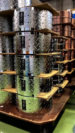 36K views · 1K reactions | It takes an extremely powerful snare drum to stand up to Metallica's incredible sound pressure levels. The LU1465 is a diamond plated monster made of a 3mm slab of steel. And die-cast zinc hoops provide even more attack and low-end. | Tama Drums | Facebook