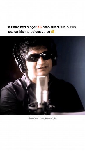 @krishnakumar_kunnath_kk on Instagram: "𝘛𝘩𝘦 𝘒𝘪𝘯𝘨 𝘒𝘒 𝘳𝘶𝘭𝘦 𝘧𝘰𝘳𝘦𝘷𝘦𝘳 𝘪𝘯 𝘰𝘶𝘳 𝘩𝘦𝘢𝘳𝘵𝘴 👑 @kk_live_now #kkforever #kksongs . . Video Credit : CricFlick #youtube . . #kkforever #kklive #kkvoiceofheart #kkpal #mataazmare #kkhits #kklegend #kkfans #kksinge