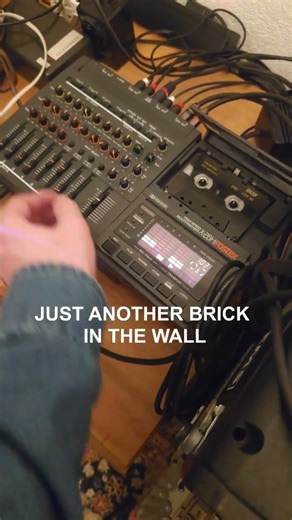 Pink Floydian eqsue ambient using tape speed to change pitch... #psychedelicrock #ambientmusic #idm