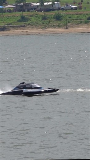 Austin Hayes - taming the mighty Ohio river at the 2025 Madison Regatta | TKO Racing 35