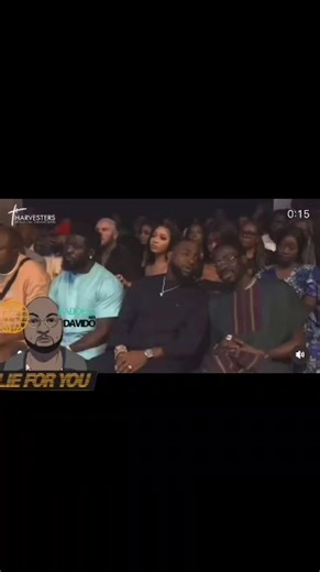 13K views · 327 reactions | My boss was in church on the 31st crossover. As he came up on the screen, the church got distracted珞珞藍藍藍殺藍藍 | Davido Gang | Facebook