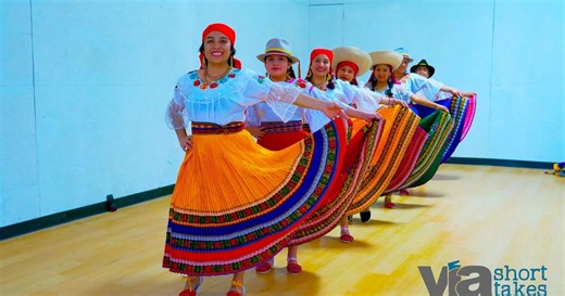 Short Takes:Folkores Andinos Del Ecuador | Traditional Dances of Ecuador