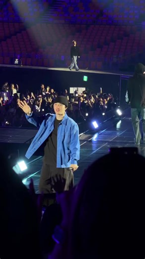 kyungsoo exo EXhOrizon soundcheck day 2 in seoul cr : ccto #kyungsoo #exo #엑소 #weareoneexo