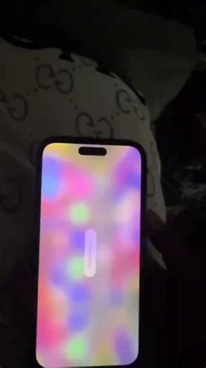 47 reactions · 11 comments | Man cries out after installing ios 26 on his iPhone 14 pro max and it blanked out. | Naijapals & Gistmania | Facebook