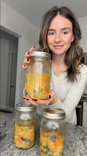 MEAL PREP Tuscan White Bean & Kale Soup by ‪@samdoesherbestYT‬ using FreshDirect ingredients.