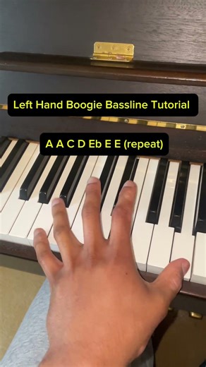 Left hand bassline tutorial in A minor #blues #jazz #boogiewoogie #pianolesson #riff
