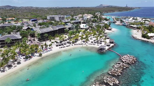 库拉索 Curaçao 8K – 发现多彩岛屿生活、水晶般海岸与荷兰-加勒比魅力