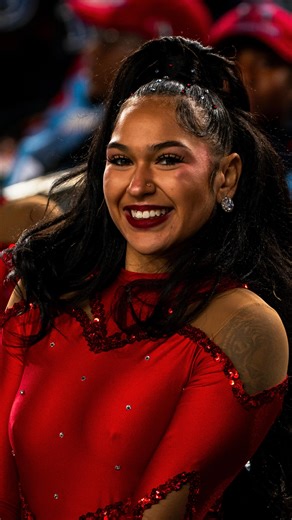 Mike Long on Instagram: "Live from Philadelphia 🐝💃🏾 Delegance Dance for @dsuapproachingstorm 🎷🎺"
