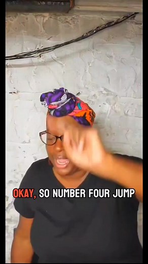 🎉It's time to jump rope! 🤸‍♀️ Not only can jump rope help you build physical strength, but it can also help with mental and emotional well-being! 💪 Taking time to jump rope can be a source of stress relief, a mini vacation if you will. 🧘 So if you're looking for a way to stay fit and healthy, why not give jump rope a try? 🤩 Check out the link in my bio for rope recommendations and ask any questions you have in the comments. 🤩 #jumprope #fitnessmotivation #emotionalwellness #stresstherapy #