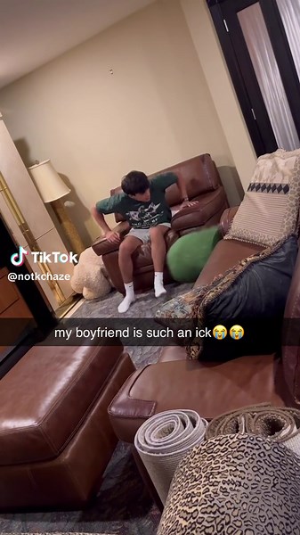 Kchaze: Exploring the Film Get Out with Notable Twitter Reactions