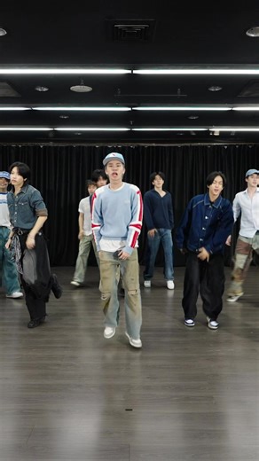 BUS 'So Blue' Dance Practice – Dance Studio Version