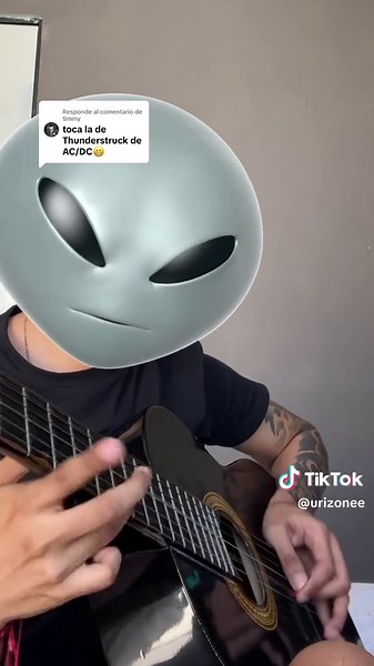 Tocando Thunderstruck en Guitarra: Requinto y Más