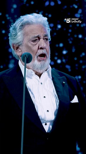 I tenori José Carreras e Placido Domingo incantano l’Arena di Verona ✨ #Pavarotti90 | Mediaset Infinity