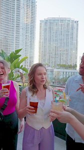 Get ready to squeeze the most out of summer with epic putts, plates, and pours! Grab your crew and book your game today. | Puttshack