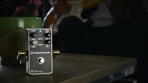 Los pedales de compresor de Keeley han sido aclamados en todo el mundo, y el pedal Keeley COMPRESSOR PLUS continúa la tendencia al incorporar características solicitadas por el guitarrista. Oid:🔝 ¡Disponible para entrega inmediata! | Uncommon Guitar Shop