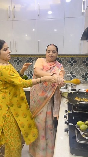 Sasu maa ki acting kitna no milega 🔥… #followｍe #réel #viral #reelitfeelit #sasumaa #acting | Kamini Singh Official