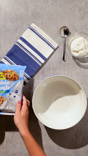 Our safe-to-eat raw cookie dough makes a fabulous dip! With just a few steps and simple ingredients you can make a dessert treat that’s easy to share and picky-eater approved! | Pillsbury