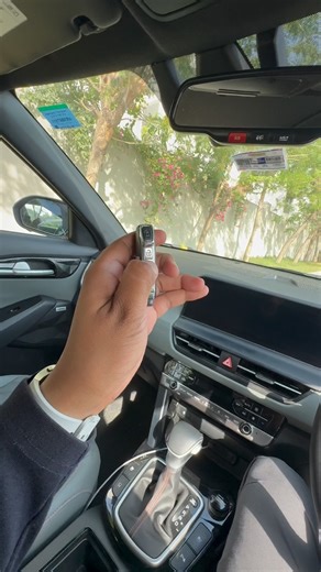 Deepak on Instagram: "Start Without Start Stop Butoon ⚡️ #kia #seltos #cars #technologia"