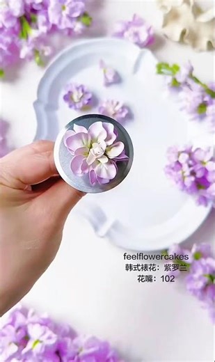 Beautiful Buttercream Flower Piping 🌸 Korean Style Cake Decoration #shorts