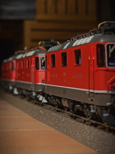 Re 12/12 mit Optima Express👀🔥 #train #alpinerailway #switzerland #foryou #balkan @Zugwelt_Bern @Zugwelt_Schweiz @𝑶𝒔𝒌𝒊🇨🇭🇸🇮 @Noah Wyler @Noah @Calvin 📸 @Bahnvideos Austria @Bahnbilder BeO @bulgarian_trainspotter24 @SRBIJAVOZ