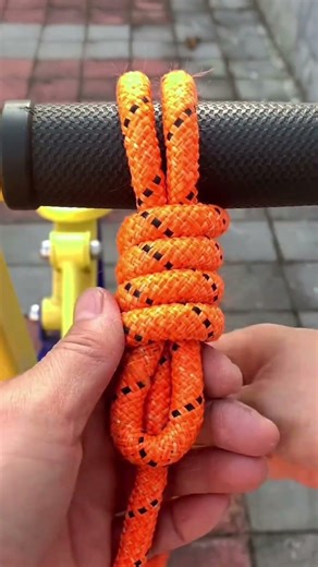 Methods for securing escape ropes with even force distribution