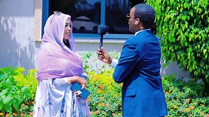 Deg Deg :- Fananada Wayne ee Kafeeya sarhaye ayaa dhaanto cajiib ah u qaaday MM shilaabo , Sidoo kalena sheegtay in ay heeshay wiilkii ay raadinaysay… | Muxiyediin show