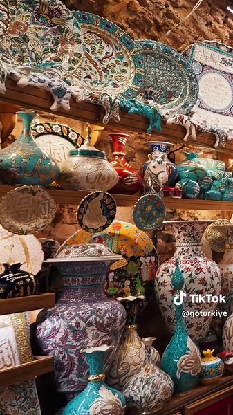 Explore the Grand Bazaar: İstanbul's Historic Shopping Destination