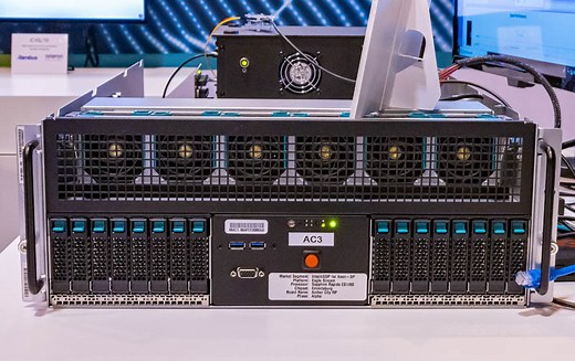 Intel Sapphire Rapids CXL with Emmitsburg PCH Shown at SC21