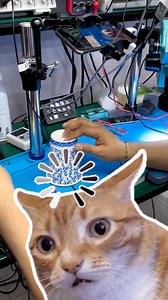 Haciendo un par de pruebas en el Curso de Electrónica Recuerden muy bien: Polaricen sus Capacitor es de manera correcta #capacitor #electronicaautomotriz #multimetro #humor #ingenieroindustrial #ingenieriaindustrial #ingenieria | Edsatul