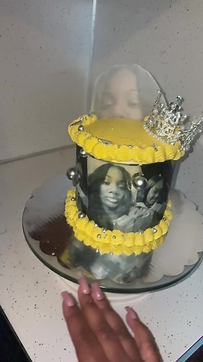 Viral Glitter Blow Cake Tutorial