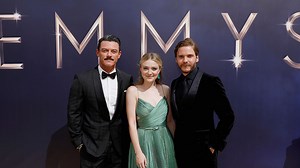 Luke Evans, Dakota Fanning & Daniel Brühl On Parallels Between 'The Alienist' and Modern Society