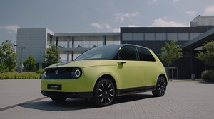 The new Honda e has been engineered to deliver an exceptional driving experience in urban environments. With an outstanding blend of highly responsive dynamics, efficiency and performance, Honda’s next-generation electric vehicle will bring unrivalled fun-to-drive characteristics and usability to the compact electric car segment. #Honda #HondaE #Electric #EV #ElectricCar #Future #New #Want #Tech | Listers Honda