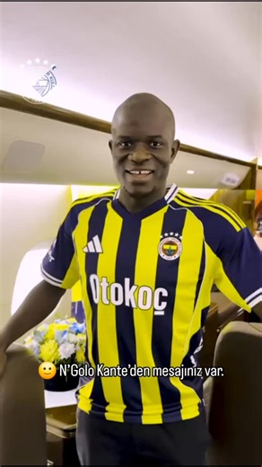 nocontextfb on Instagram: "🙂 N’Golo Kante’den mesajınız var. N'Golo Kanté, 29 Mart 1991'de Paris'te Mali kökenli fakir bir ailenin çocuğu olarak doğdu, çocukken ailesine yardım etmek için hurda ve geri dönüşüm topladı, futbola çok geç yaşta başladı ve boyu kısa diye birçok kulüp tarafından reddedildi, 19 yaşında JS Suresnes'te amatör olarak tutundu, 2013'te Caen'e geçti, 2015'te Leicester City'ye transfer oldu ve 2015-16 sezonunda futbol tarihinin en büyük sürprizlerinden birine imza atarak Lei