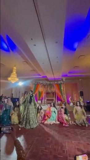 Bride Dancing on song paisaaa paisa Infront of Her Husband😱#dance #bridedance #bridedanceperformance