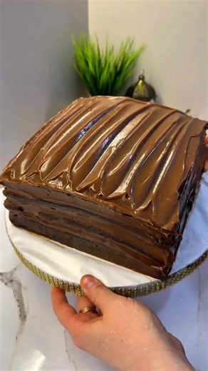 Easy Chocolate Cake Recipe to Make at Home