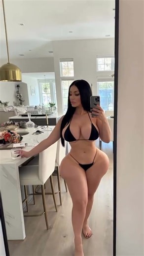 Twerking ASS twerk girls thick big boobs Tiktok Dance