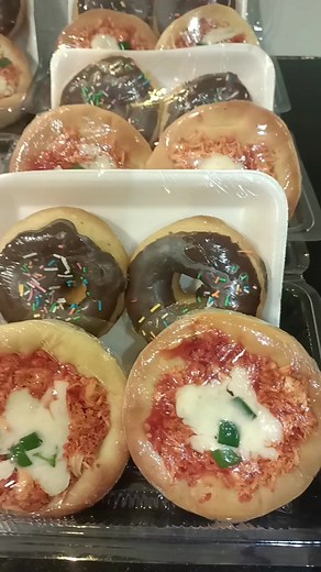 15K views · 235 reactions | Homemade mini pizza and doughnuts deal 2 mini pizza 2 doughnuts 350 only 0347-3526366 For orders | Flame On | Facebook