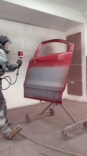 1.1M views · 7K reactions | Step One when painting with a SunPro light. Forget to turn it on. Paint gun Lumaiii Exodus OP 1.3. •#paint #bodyshop #painter #painting #paintlife #refinisherporn #refinishkulture #refinishfamily #shoplife #offthegun #painterlife #autobody #ppgrefinish #motivatedpainters #tips #tricks #tipsandtricks #car #cars #truck #trucks #follow #followme #xebusiness #reels #yxe #saskatoon #inline #quality | Inline Paint & Body | Facebook