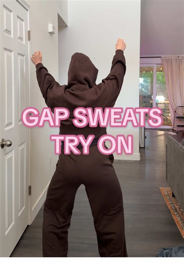 Cute Styling Ideas for Wide Leg Sweatpants Set