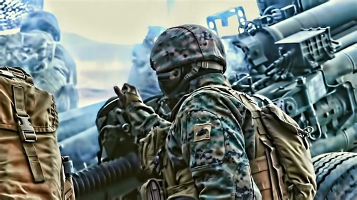 Marines Artillery Training In Japan