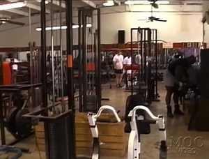 RONNIE COLEMAN 1997 ||| SQUATS . . . . . . . .. #80sbodybodybuildingmuscle #reelsviralシ #reelsviralシfb #reelsfbシ #trendingreel #80sbodybuilding #90sbodybuilders #bicepsworkout #bodybuildingmotivation #ronniecoleman #mrolympia #fitness #workoutvideos #viralvideo #legend #legdayworkout | Saju Ahmmd