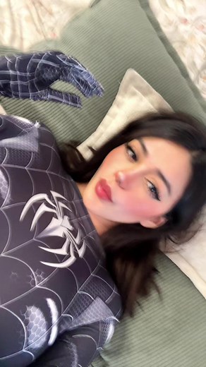 Videos de laura_daft (@laura_daft) con “b1cht georgina - cris”