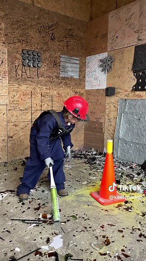 The Benefits of Rage Rooms for Kids