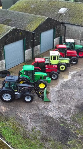 🚨 Catalogue Now Online 🚨 The catalogue is now available to view for The Cox Family Collection! A cracking timed online auction of low houred, well maintained classic tractors and more. 📅 Commences: Monday 23rd February 2026 from 10:00am 📍 Hampshire 📖 View Catalogue Here - https://bit.ly/4avkZnw #Cheffins #Vintage #ClassicTractor #JohnDeere #Farming | Cheffins Machinery and Vintage Sales