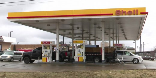 Davenport Shell customers report car problems after gas station pumps contaminated gasoline