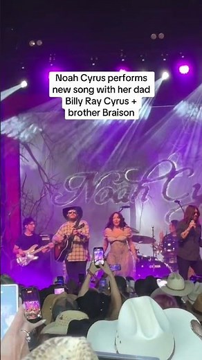 Noah Cyrus performs new song with her dad Billy Ray Cyrus and brother Braison #noahcyrus