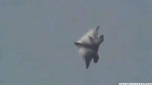 F-22 Turns on a Dime