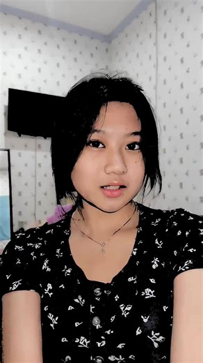 Exploring Kaneee's Unique Style in Vel Culture