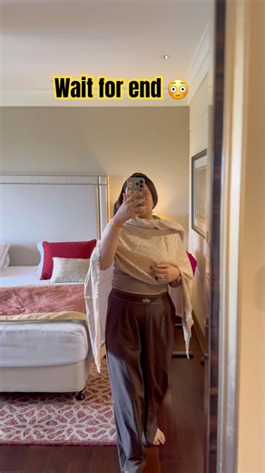 Inside My Hotel Room – Quick Tour